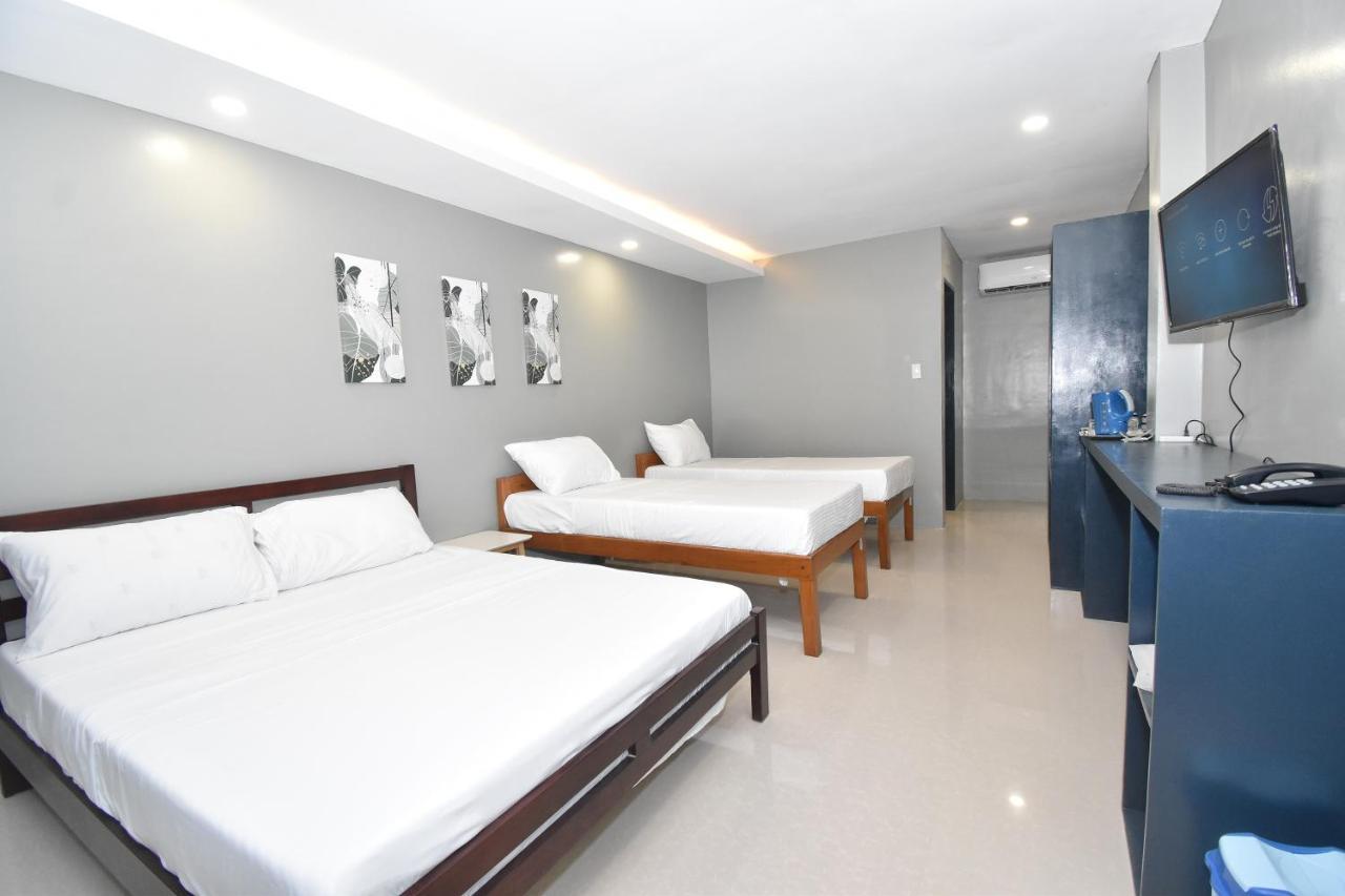 Blue Suites Boracay Balabag  Rum bild
